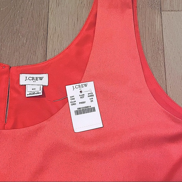 SOLD! J.Crew Satin Crepe Shell Scoopneck Tank - Picture 6 of 8